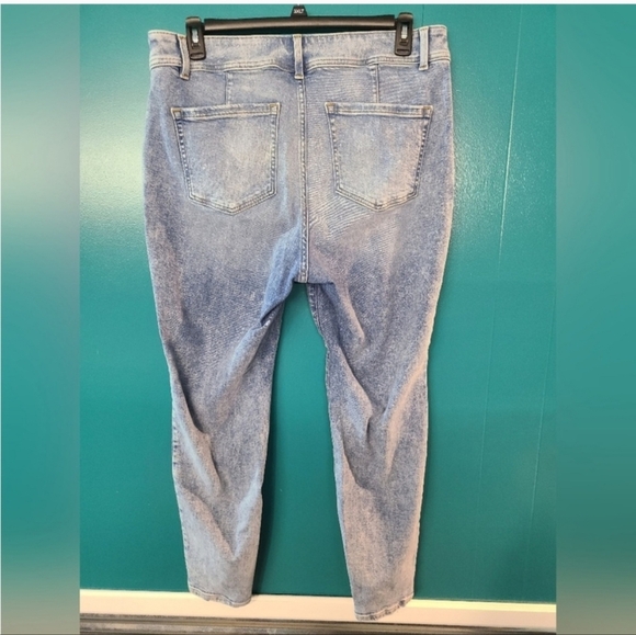 🍁🍂NWOT LANE BRYANT High Rise Jegging Jeans Flex Magic Waistband Stretch 18 - Picture 7 of 8